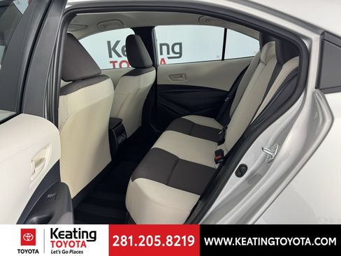 Used 2025 Toyota Corolla LE FWD image 15