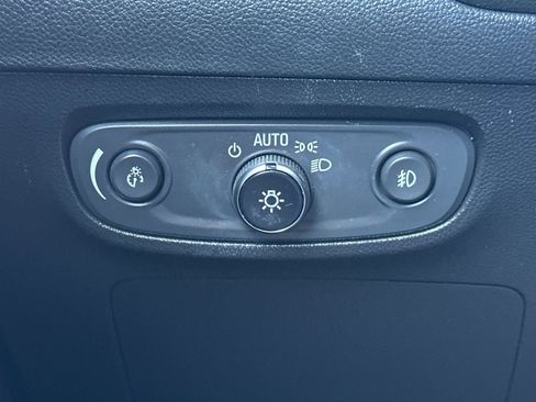 Used 2023 Buick Encore GX Preferred image 35