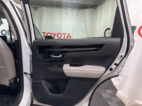 Used 2023 Honda CR-V EX-L image 14