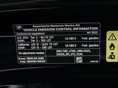 Used 2025 BMW X6 M60i AWD/4WD image 28