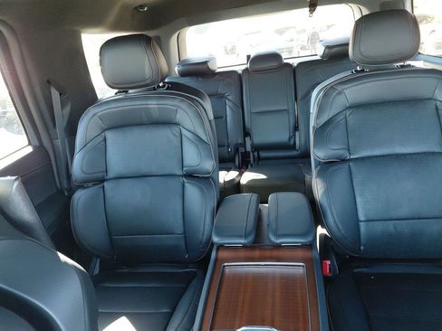 New 2025 Lincoln Navigator Black Label image 20