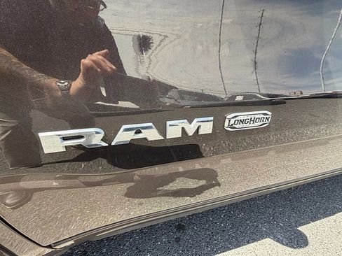 Used 2019 RAM 1500 Limited AWD/4WD image 12