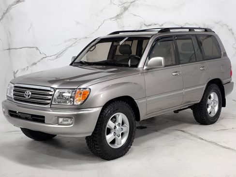 Used 2003 Toyota Land Cruiser AWD/4WD image 9