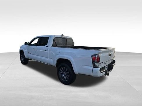 Used 2023 Toyota Tacoma Limited w/ Black Out Package (TMS) AWD/4WD image 6