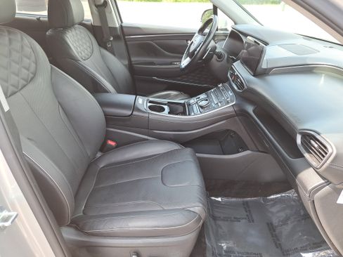 Used 2023 Hyundai Santa Fe Limited AWD/4WD image 10