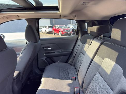 New 2026 Nissan Kicks SV w/ SV Premium Package image 32