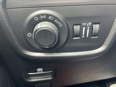 New 2026 Jeep Grand Cherokee L 4WD image 27