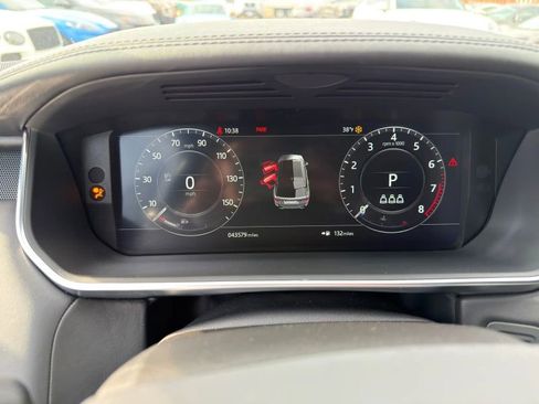 Used 2019 Land Rover Range Rover Sport HSE Dynamic image 16