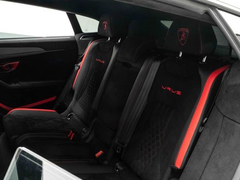 Used 2024 Lamborghini Urus Performante image 33