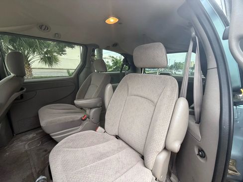 Used 2003 Dodge Grand Caravan Sport FWD image 10