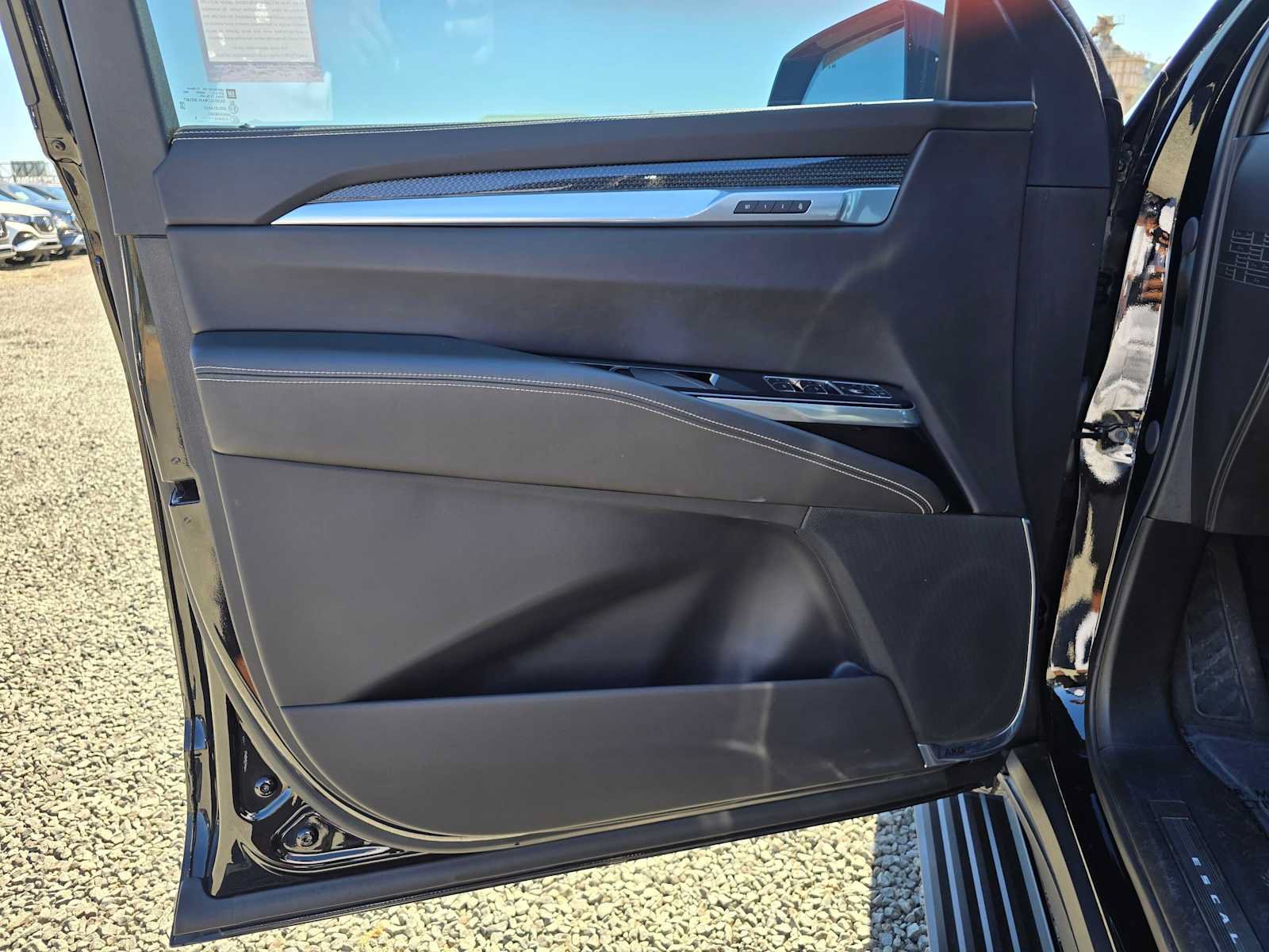 Used 2025 Cadillac Escalade V AWD/4WD image 26