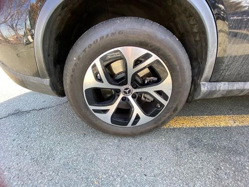 Certified 2025 Mercedes-Benz GLC 350e 4MATIC image 23