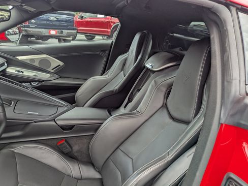 Used 2025 Chevrolet Corvette Stingray Preferred Cpe w/ Battery Protection Package RWD image 14