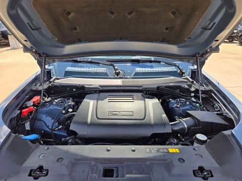 Used 2025 Land Rover Defender 110 S image 25