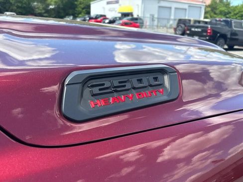 Used 2021 RAM 2500 Big Horn w/ Night Edition AWD/4WD image 19
