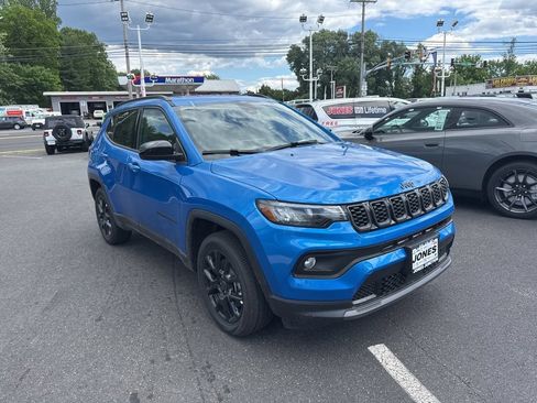 New 2026 Jeep Compass Latitude AWD/4WD image 2
