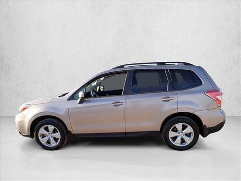 Used 2016 Subaru Forester 2.5i Premium w/ All-Weather Package AWD/4WD image 2