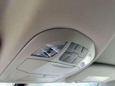 Certified 2023 Chrysler Pacifica Touring-L FWD image 30