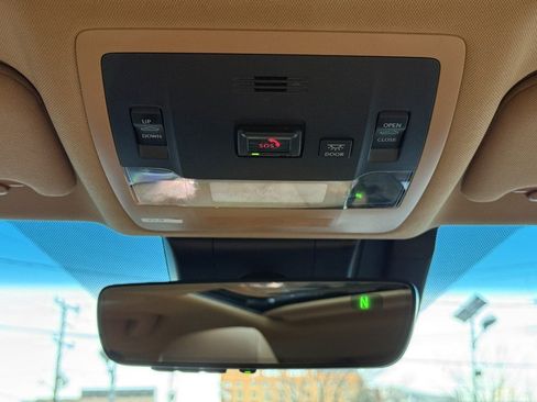 Used 2022 Lexus ES 350 w/ Premium Package image 24