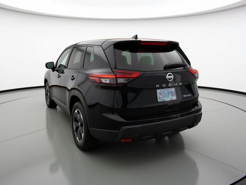 Used 2024 Nissan Rogue SV AWD/4WD image 6