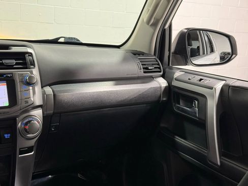 Used 2017 Toyota 4Runner SR5 image 45