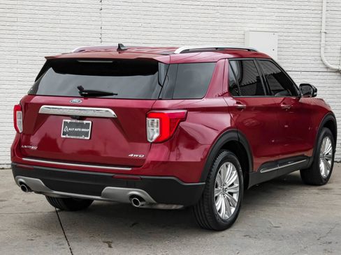 Used 2021 Ford Explorer Limited w/ Equipment Group 301A image 7
