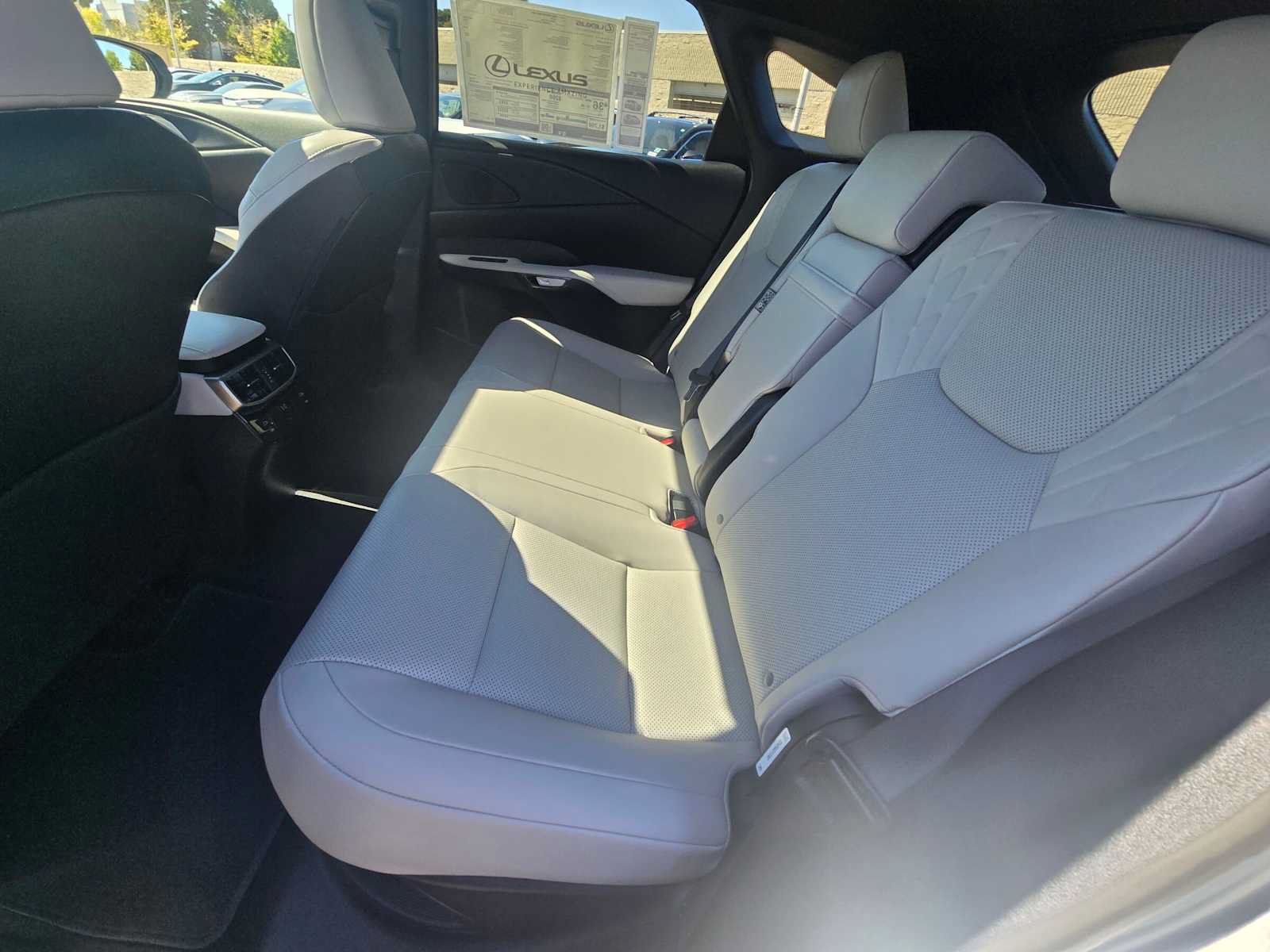 New 2026 Lexus RX 350h w/ Convenience Package AWD/4WD image 17