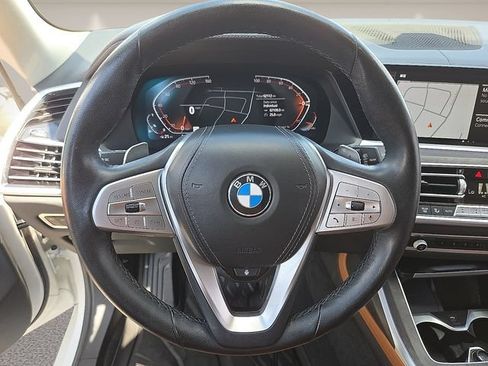 Used 2022 BMW X7 xDrive40i w/ Premium Package AWD/4WD image 21