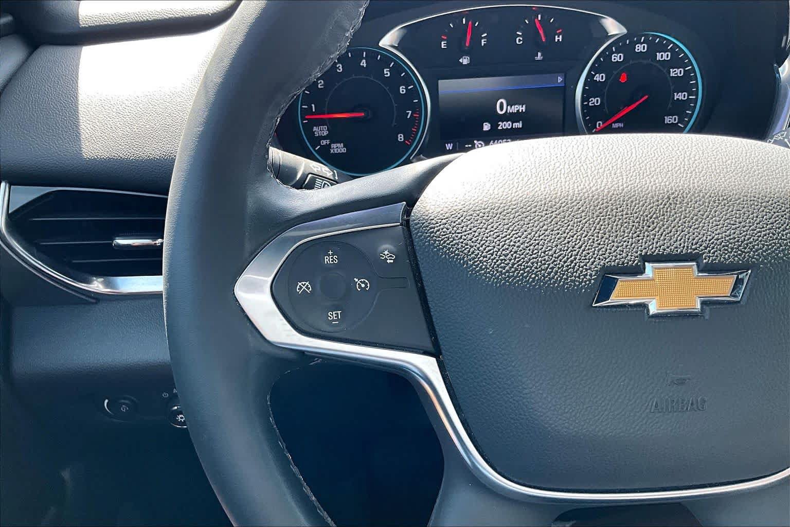 Used 2023 Chevrolet Traverse LT FWD image 44