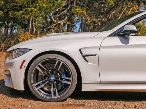 Used 2015 BMW M4 Convertible image 4