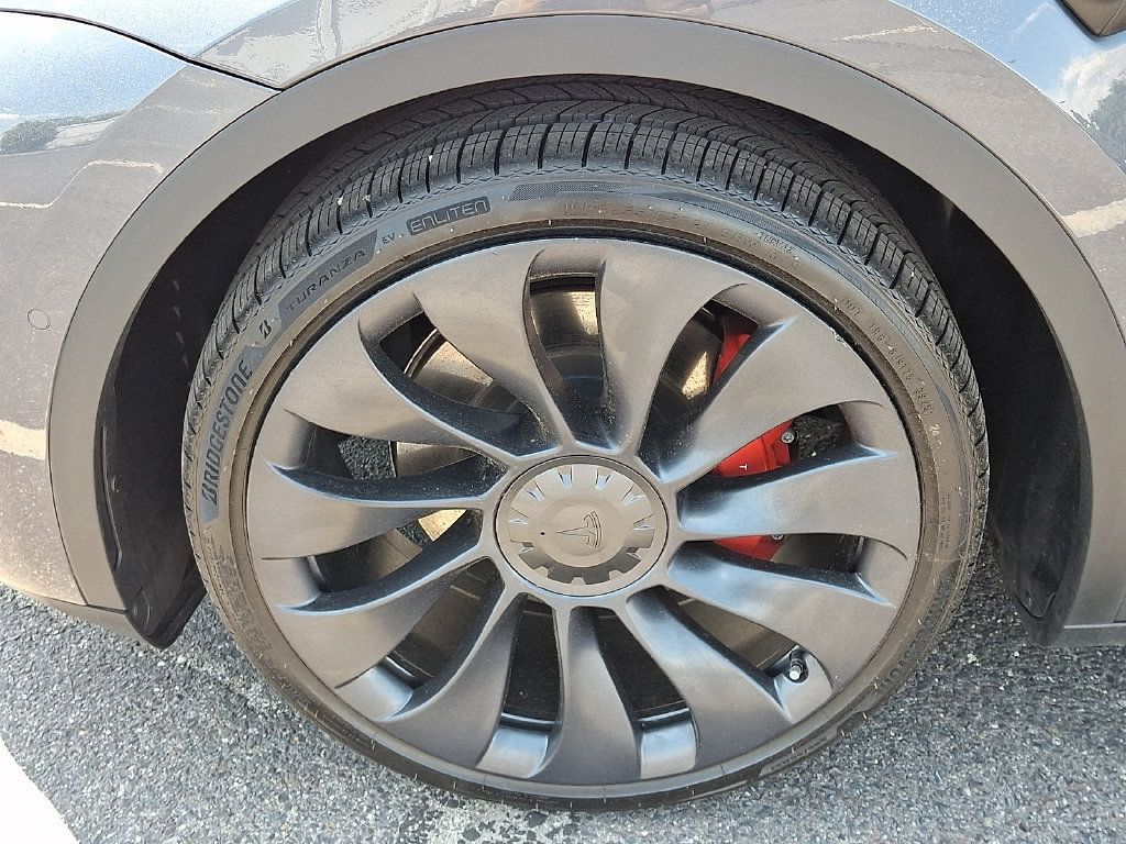 Used 2022 Tesla Model Y Performance AWD/4WD image 28