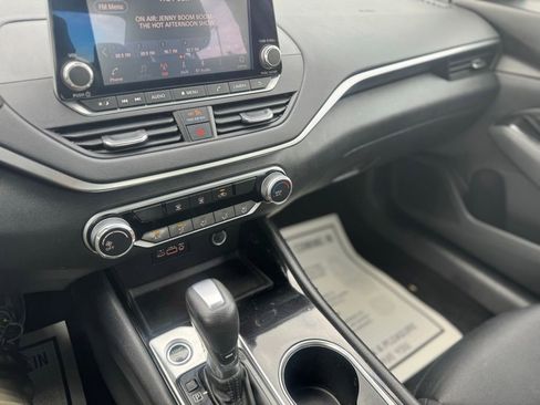 Used 2021 Nissan Altima 2.5 SV FWD image 34