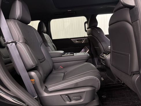 Certified 2026 INFINITI QX80 Autograph w/ Autograph Exterior Package image 39