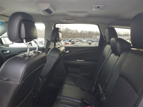 Used 2015 Dodge Journey Crossroad w/ Flexible Seating Group image 8