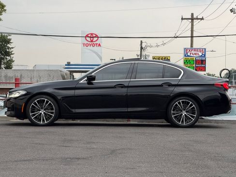 Used 2022 BMW 530i xDrive w/ Convenience Package AWD/4WD image 8