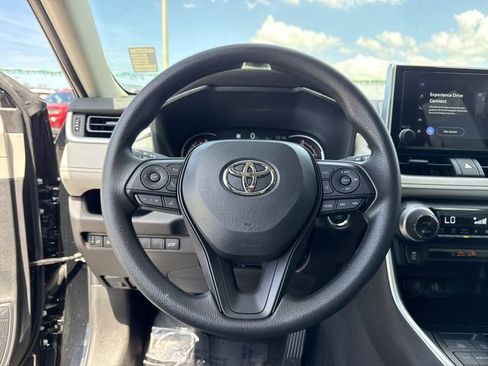 Used 2025 Toyota RAV4 XLE w/ Convenience Package image 36