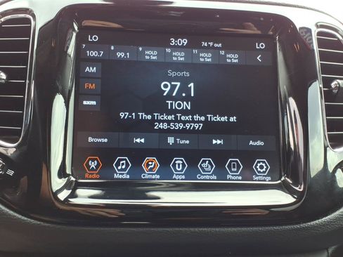 Used 2019 Jeep Compass Limited AWD/4WD image 17