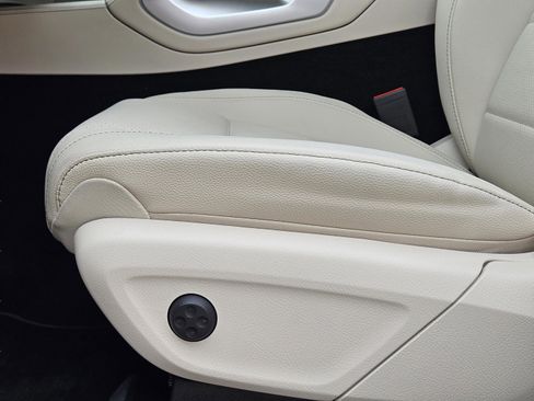 Certified 2026 Mercedes-Benz GLE 450 4MATIC image 16