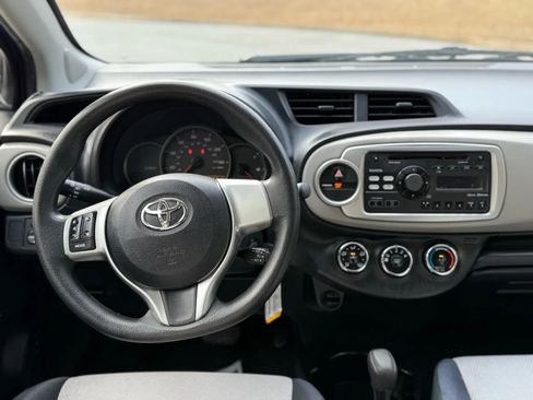 Used 2013 Toyota Yaris LE image 18