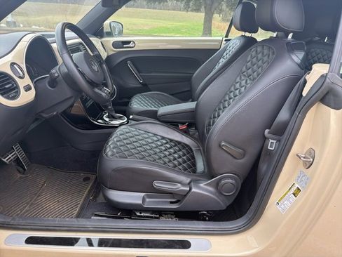 Used 2019 Volkswagen Beetle 2.0T Final Edition SEL image 17