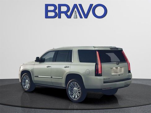 Used 2020 Cadillac Escalade Platinum image 1