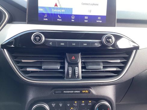 Used 2022 Ford Escape SEL w/ Technology Package AWD/4WD image 23