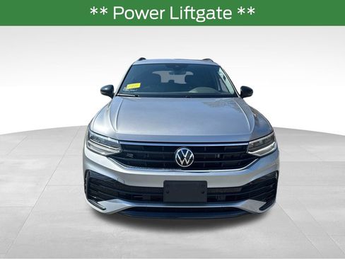 Used 2024 Volkswagen Tiguan SE R-Line AWD/4WD image 8