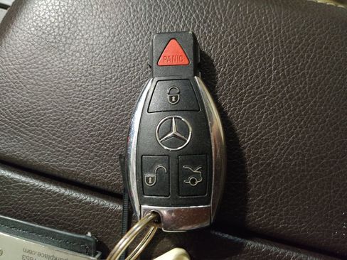 Used 2017 Mercedes-Benz GLE 350 w/ Premium 1 Package image 32