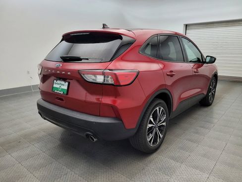 Used 2021 Ford Escape SE w/ SE Sport Appearance Package FWD image 9