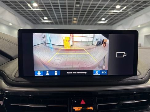 Used 2025 Acura MDX FWD image 21