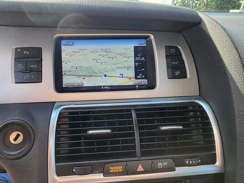 Used 2015 Audi Q7 TDI Premium Plus w/ Premium Plus Package AWD/4WD image 22