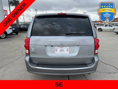 Used 2018 Dodge Grand Caravan SE w/ UConnect Hands-Free Group image 6