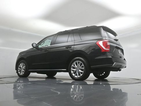 Certified 2021 Ford Expedition XLT RWD image 54
