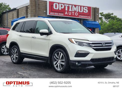 Used 2016 Honda Pilot Touring image 1